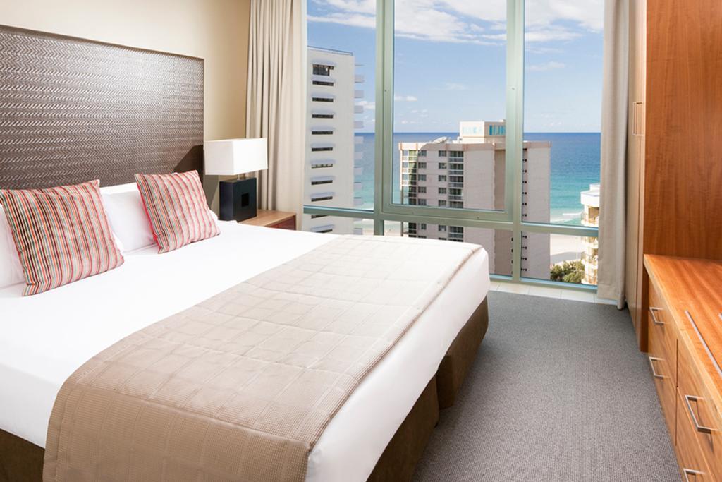 Mantra Legends Hotel Gold Coast Esterno foto